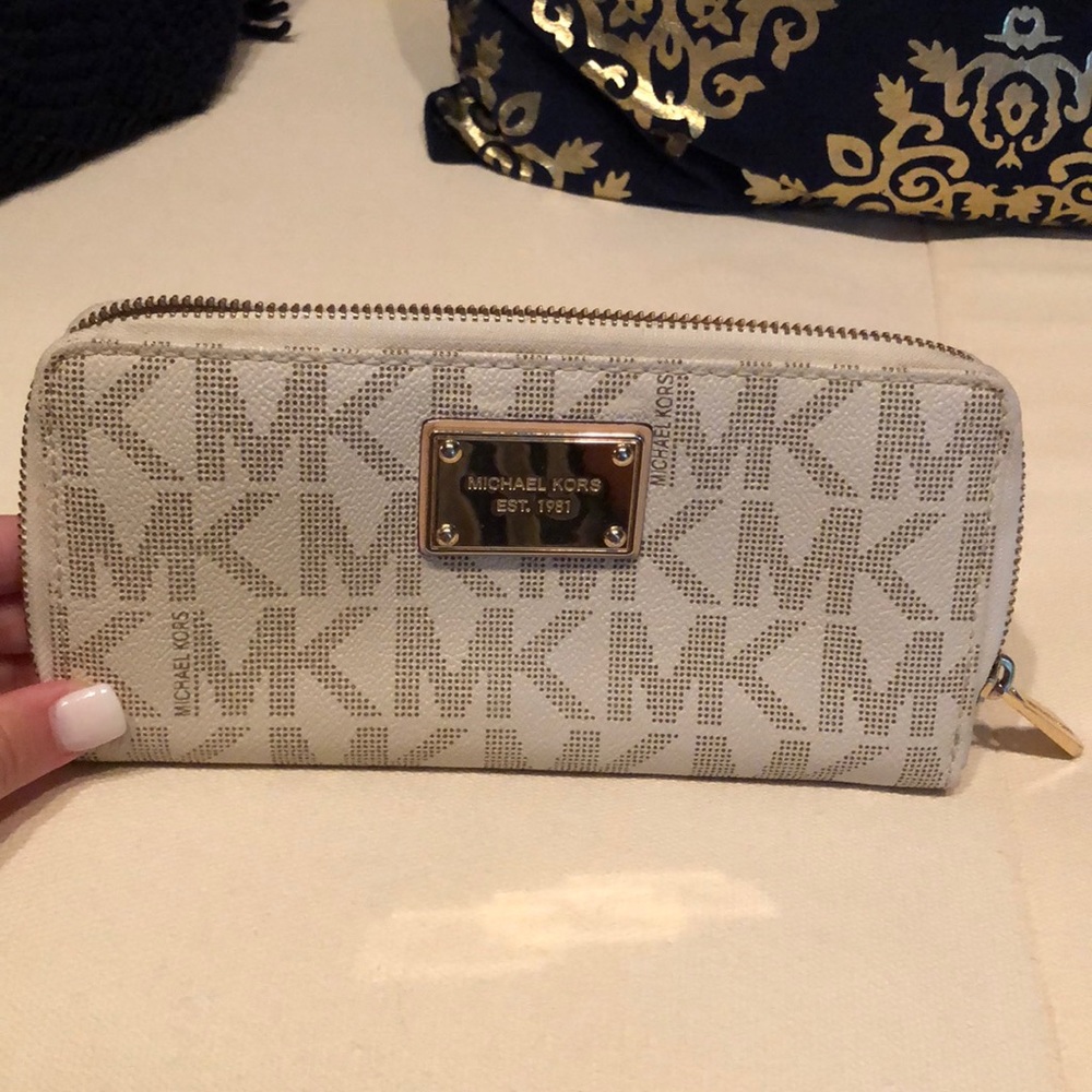 Authentic Michael Kors Wallet
